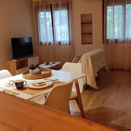 Milies Creekside Διαμέρισμα *